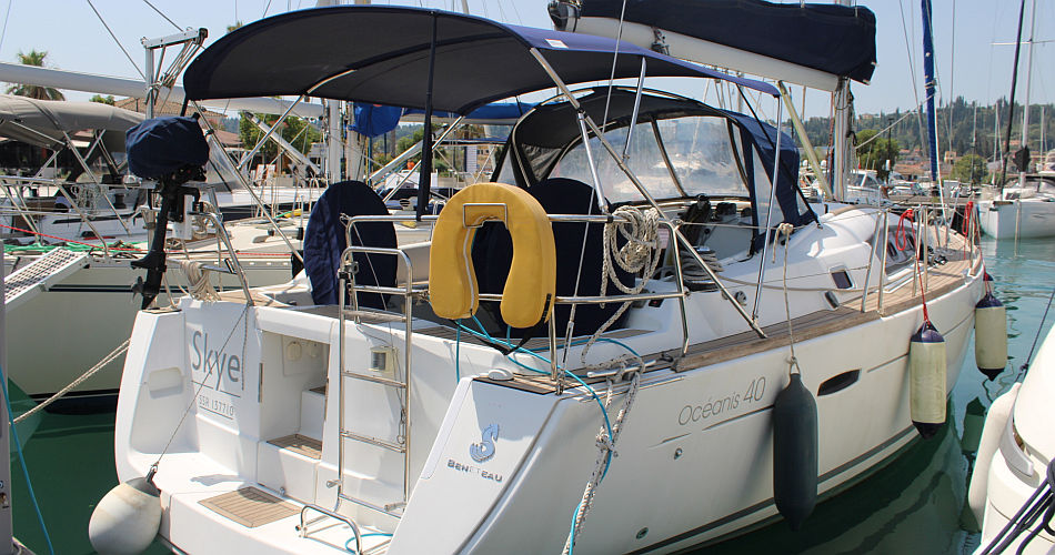 Beneteau Oceanis 40  For Sale